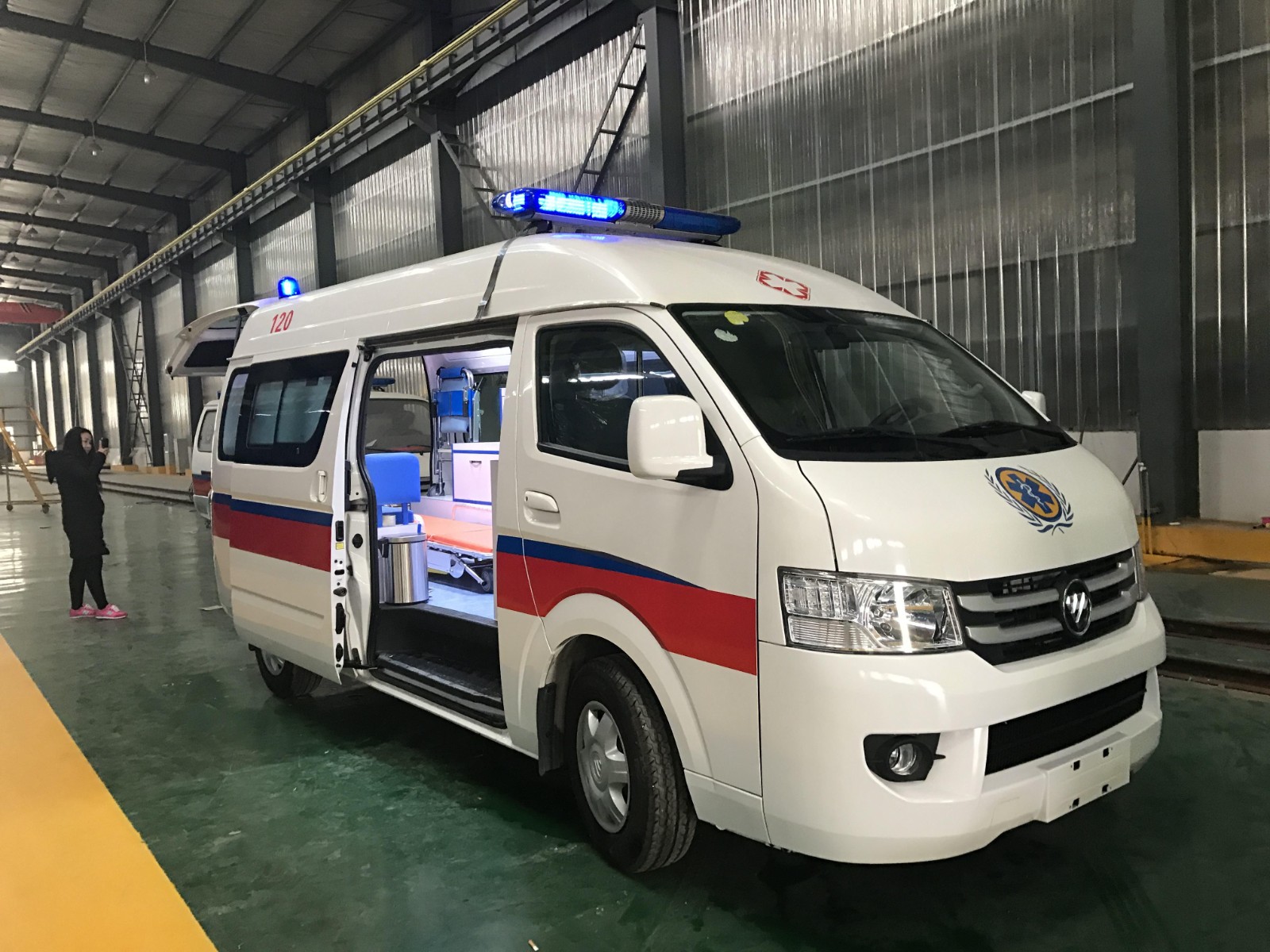新源县救护车转院